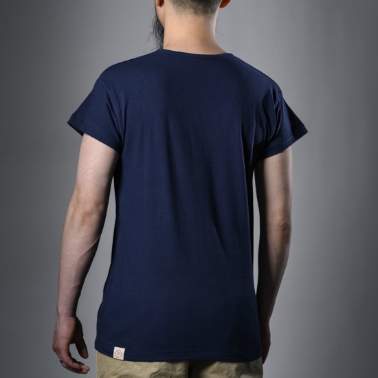 T-shirt à col en U bleu marine