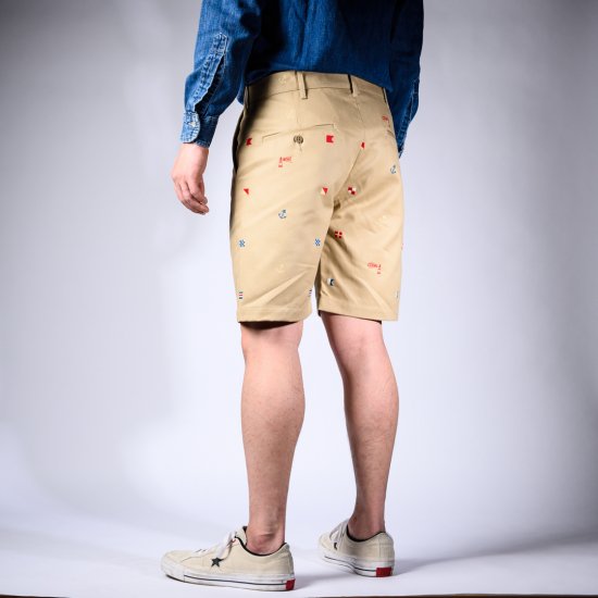 Embroidered Shorts Chino