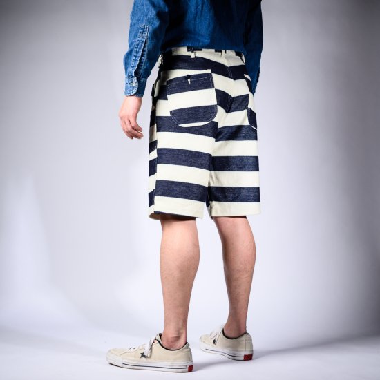 border shorts indigo × white