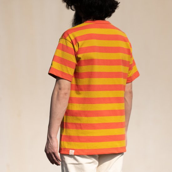 T-shirt rayé jaune × orange
